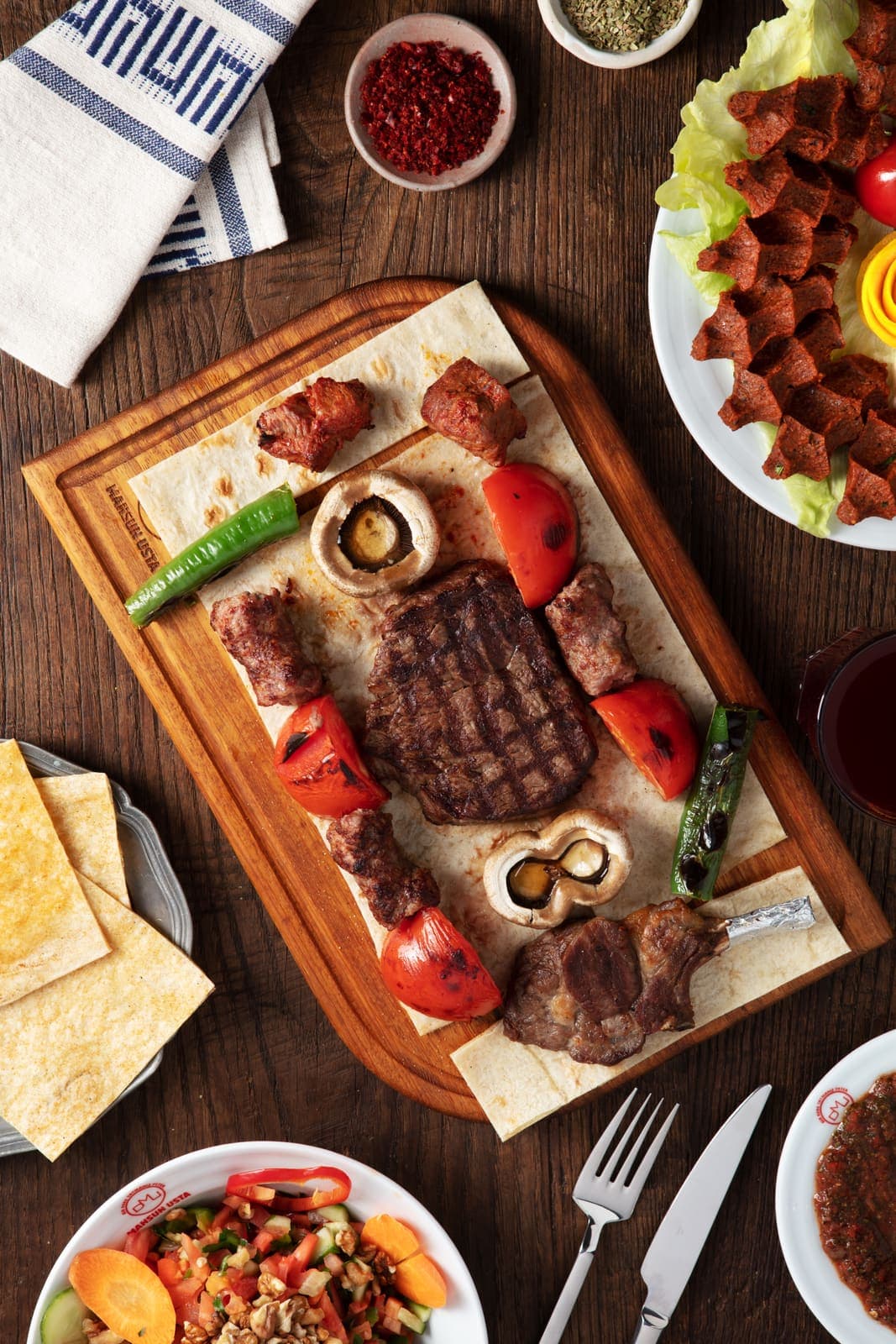 Mahsun Usta Güneşli restoran atmosferi